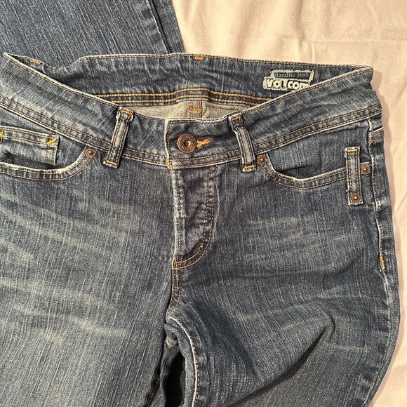 Liberated Volcom 90s Front Buttons Women Sz 7 Medium Wash Jeans - Picture 7 of 9